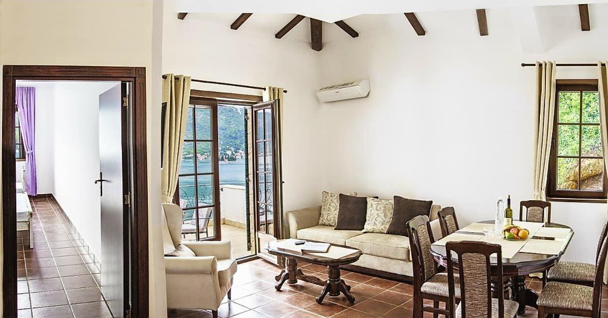 Apartments Boka Vista Kamenari Dış mekan fotoğraf